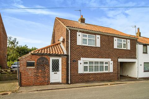 4 bedroom link detached house for sale, Chimney Field Road, Hull HU12