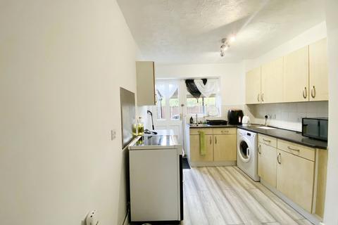 3 bedroom terraced house for sale, Burcott Garth, East Yorkshire HU4