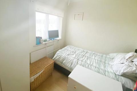 68 8th Avenue, Hull, HU6 9LY