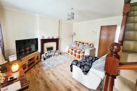 2 bedroom terraced house for sale, Saltshouse Road, East Yorkshire HU8