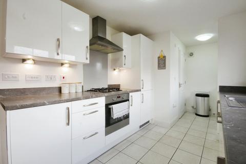 3 bedroom detached house to rent, Blenheim Avenue, East Riding HU15