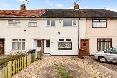 3 bedroom terraced house to rent, Douglas Road, East Yorkshire HU8