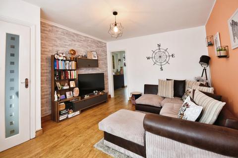 10 Dunkirk Close, Denton, Manchester, M34 2JB