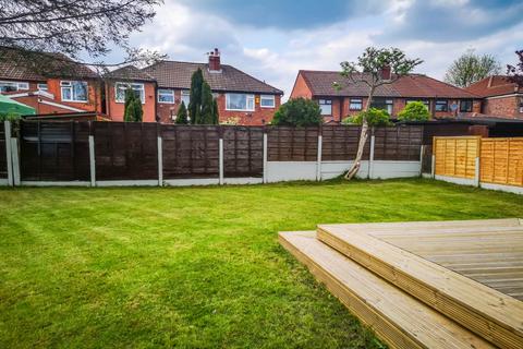 10 Dunkirk Close, Denton, Manchester, M34 2JB