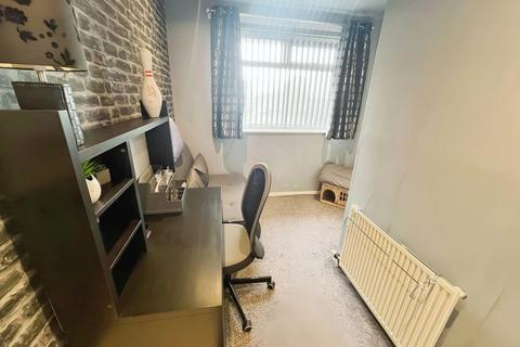 71 Circular Road, Denton, Manchester, M34 6PY