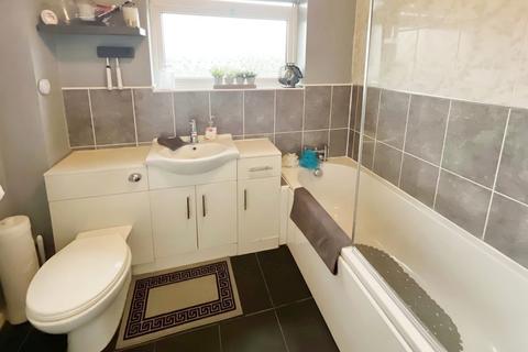 71 Circular Road, Denton, Manchester, M34 6PY