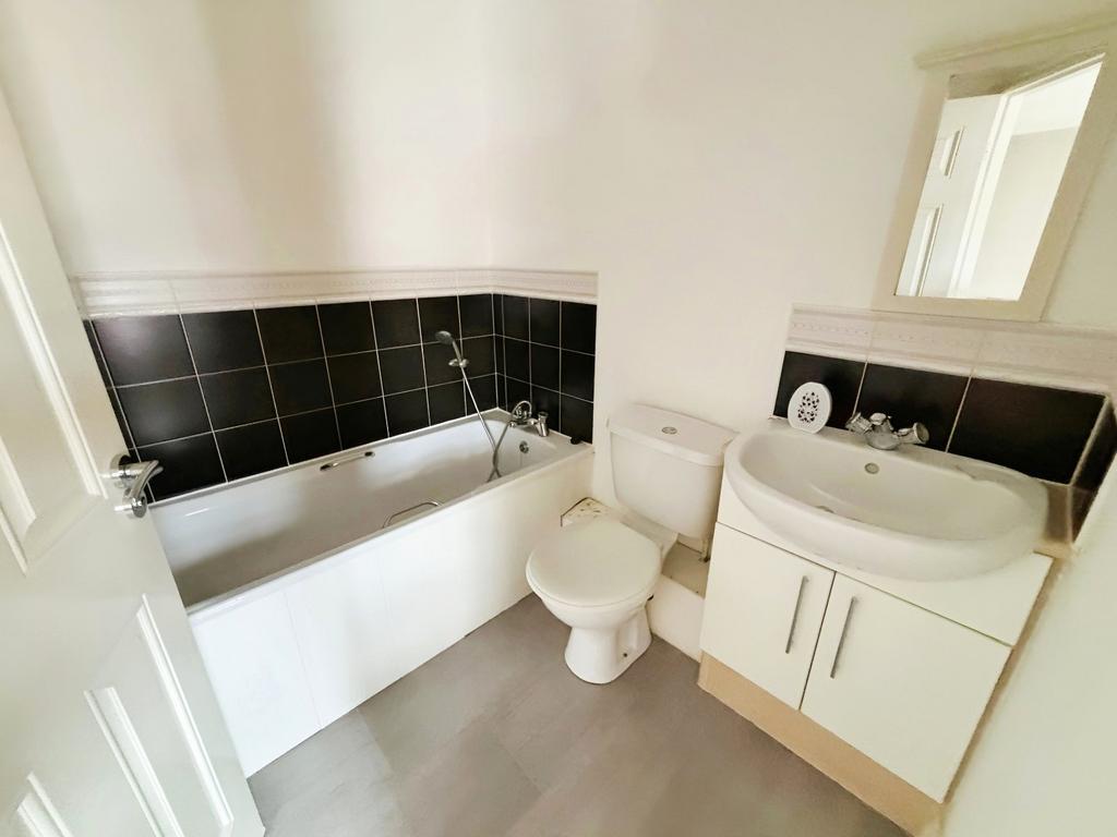 Ensuite Bathroom/Wc