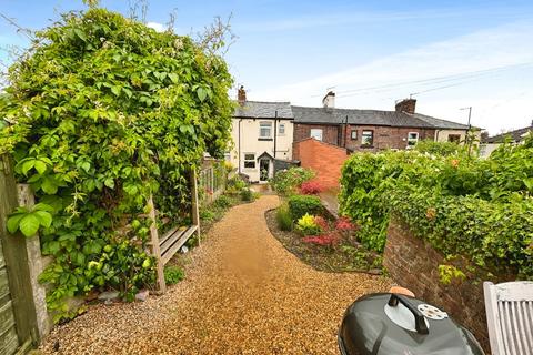 2 bedroom terraced house for sale, Stockport Road, Greater Manchester SK14