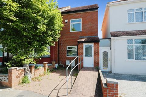 3 bedroom terraced house for sale, Littlemoor Road, Ilford IG1