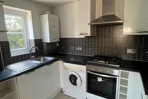 2 bedroom flat for sale, Wherry Close, Margate, Kent