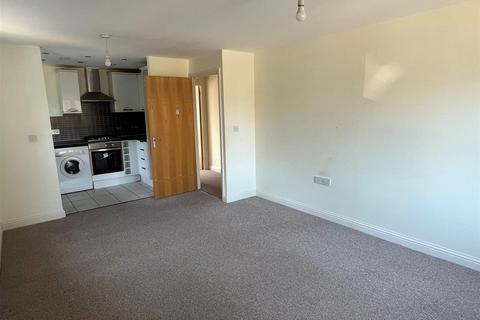 2 bedroom flat for sale, Wherry Close, Margate, Kent