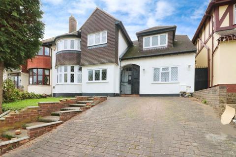 5 bedroom semi-detached house for sale, Mount Pleasant Road, Essex IG7