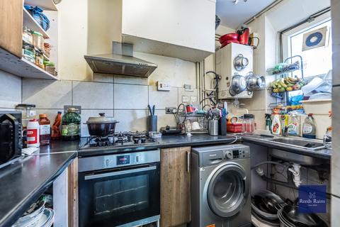 4 bedroom apartment for sale, Bolney Street, London SW8