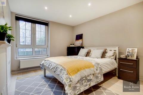 Flat 1, Ross House Prusom Street, London, E1W 3NR