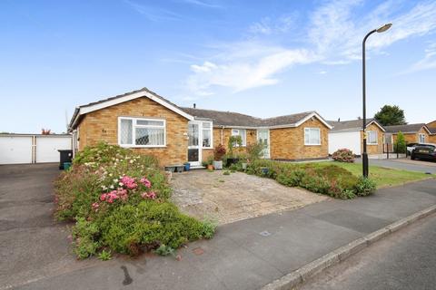 44 Holt Avenue, Bishops Tachbrook, Leamington Spa, CV33 9RE