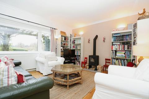 8 Brookside Avenue, Kenilworth, CV8 1ET