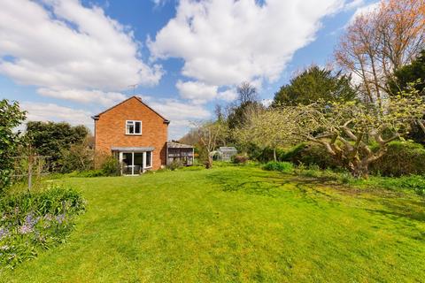 5 Bishops Close, Bishops Tachbrook, Leamington Spa, CV33 9RP