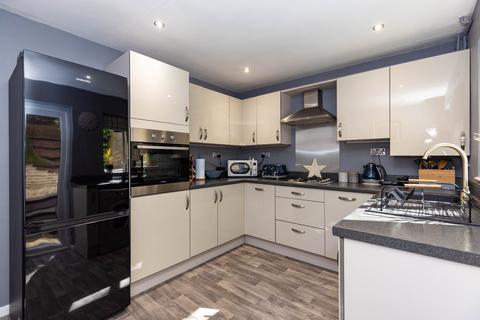 10 Greensward Close, Kenilworth, CV8 2SG
