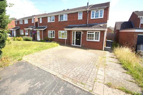 3 bedroom semi-detached house for sale, Dunstall Crescent, Leamington Spa CV33