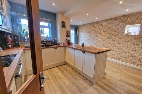 22 Dunstall Crescent, Bishops Tachbrook, Leamington Spa, CV33 9UD