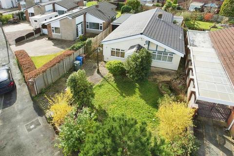 2 Baytree Road, Clayton Le Woods, Chorley, PR6 7JW