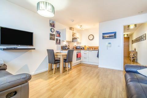 1 bedroom apartment for sale, Mann Island, Merseyside L3