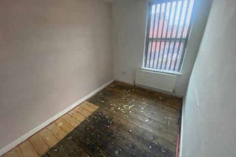 3 bedroom end of terrace house for sale, Wadham Road, Merseyside L20