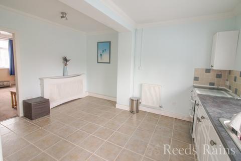 3 bedroom end of terrace house for sale, Regent Street, Cheshire CH65