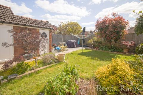 3 bedroom semi-detached house for sale, Kirket Lane, Wirral CH63