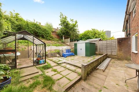 4 Banbury Close, Macclesfield, SK10 2NW