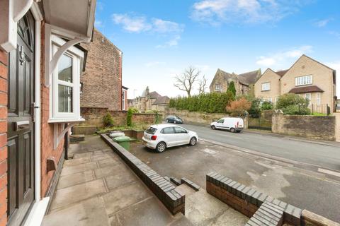 251 Crompton Road, Macclesfield, SK11 8HB