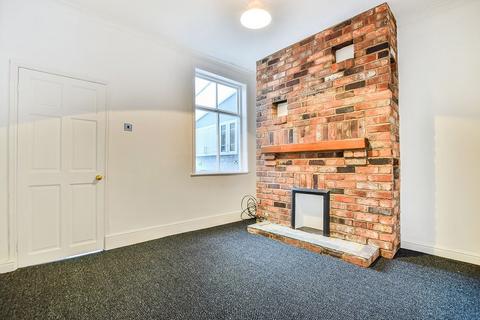2 bedroom terraced house for sale, Newton Street, Cheshire SK11