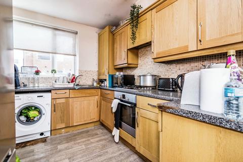 3 bedroom end of terrace house for sale, Jevington Walk, Manchester M13