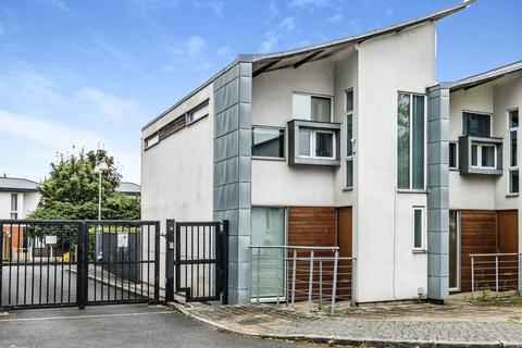 8 Lloyd Wright Avenue, Manchester, M11 3NJ