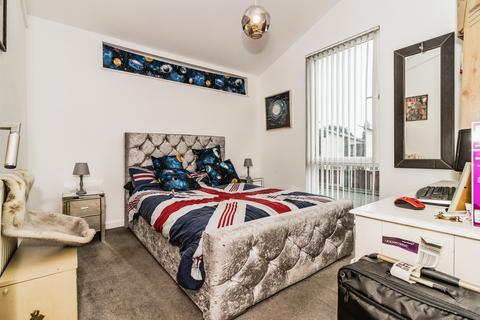 8 Lloyd Wright Avenue, Manchester, M11 3NJ
