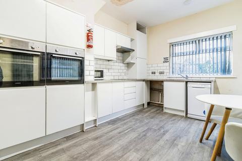 69 Hazelbottom Road, Manchester, M8 0GQ