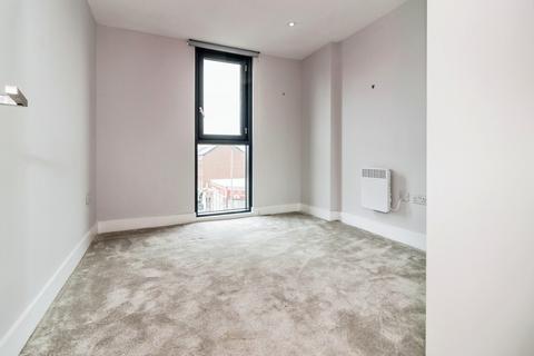 2 bedroom apartment for sale, Cheetham Hill Road, Manchester M4