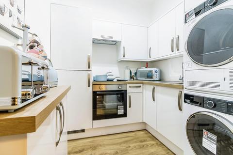 2 bedroom apartment for sale, Whitworth Street, Manchester M1