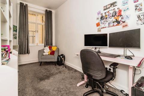 2 bedroom apartment for sale, Whitworth Street, Manchester M1