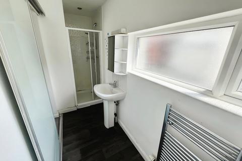 22 Bell Crescent, Manchester, M11 3UA