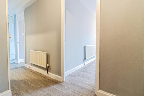 2 bedroom apartment to rent, Brennan Close, Greater Manchester M15