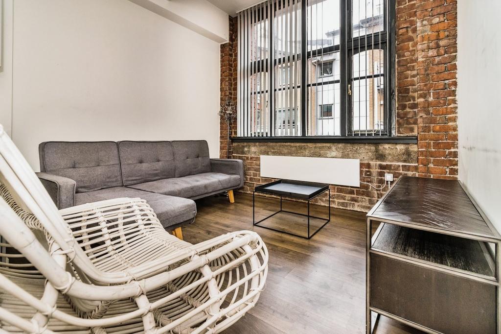 Apartment in Manchester, Strangeways - View 3