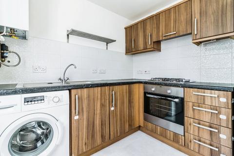 2 bedroom semi-detached house to rent, Dysart Street, Greater Manchester M11