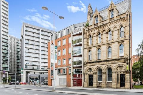 1 bedroom apartment to rent, Chapel Street, Salford M3