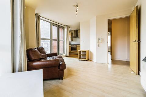 1 bedroom apartment to rent, Chapel Street, Salford M3