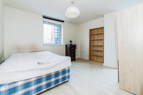 1 bedroom apartment to rent, Chapel Street, Salford M3