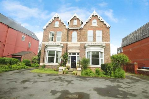 2 bedroom apartment for sale, The Crescent, North Yorkshire TS5