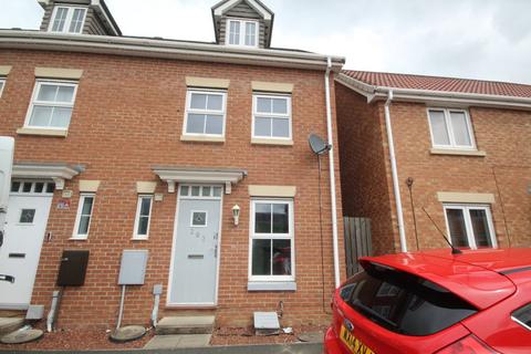 3 bedroom end of terrace house for sale, Clough Close, North Yorkshire TS5