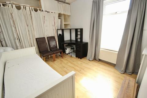 3 Lovaine Street, Middlesbrough, TS1 4EP