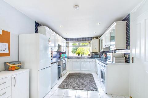 11 Bell Road, Leeds, LS13 2LR